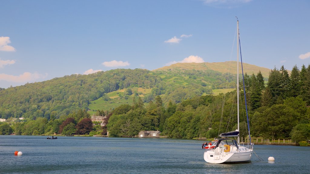 Lake District Visitor Centre at Brockhole showing a lake or waterhole and boating