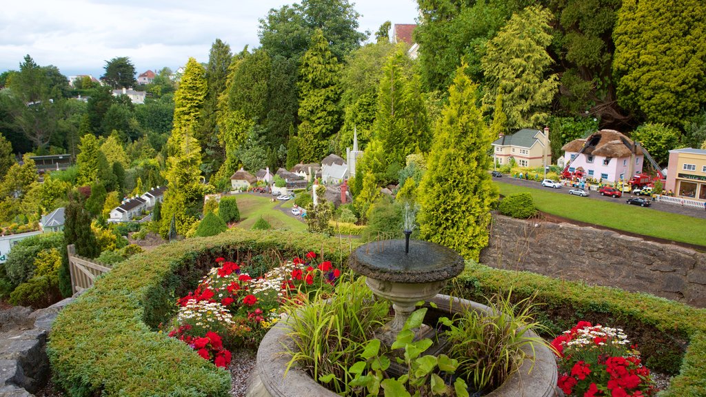 Babbacombe Model Village and Gardens which includes flowers and a garden