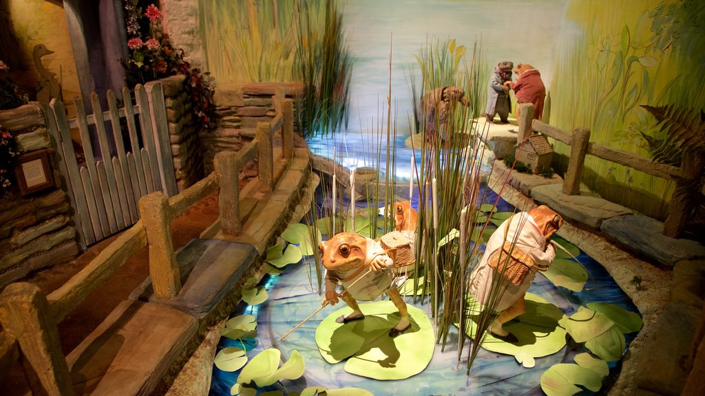 El mundo de Beatrix Potter mostrando animales y vistas interiores