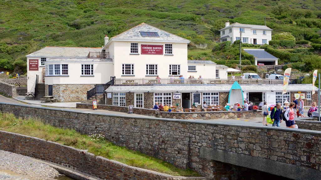 Crackington Haven som inkluderar kustutsikter, caféer och en bro