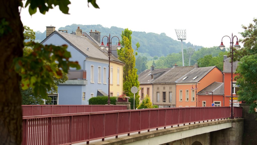 Diekirch que incluye un puente