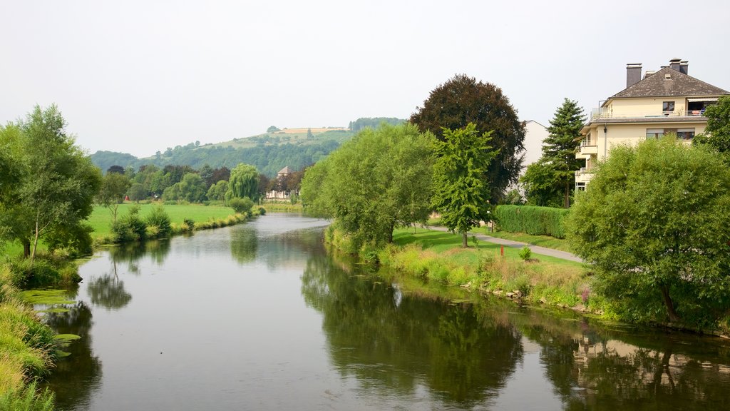 Diekirch showing a river or creek