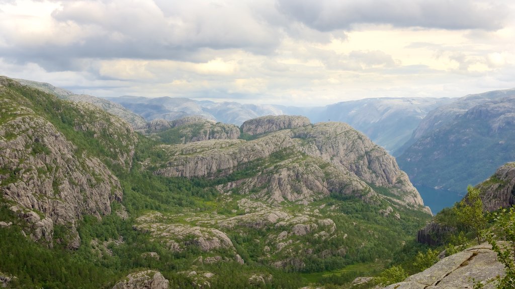 Preikestolen featuring mountains