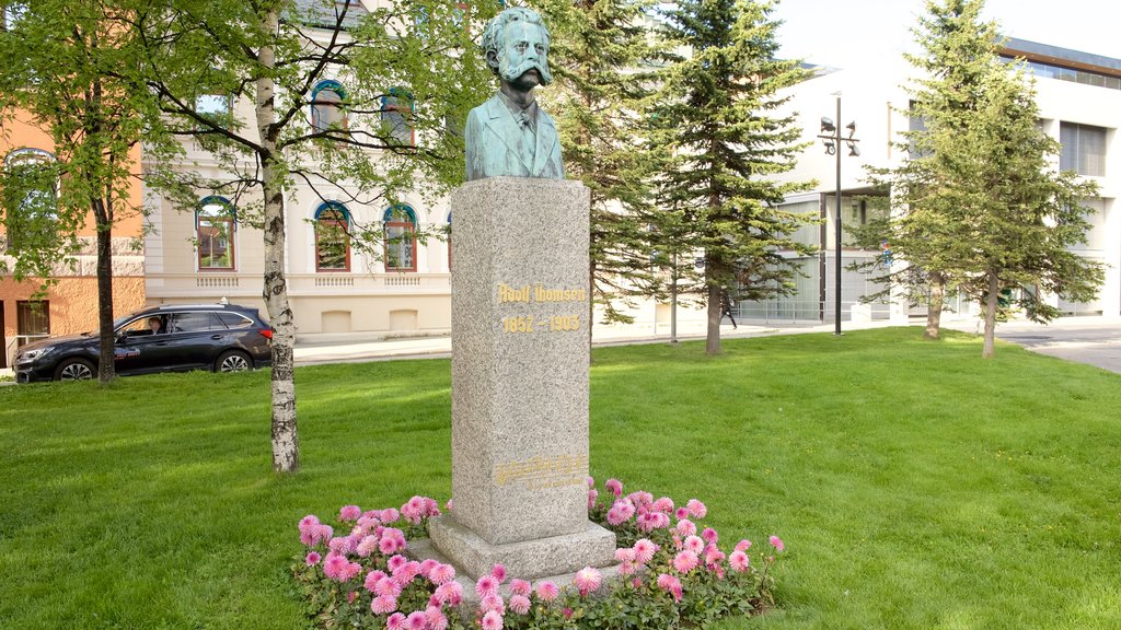 Tromso Cathedral showing a church or cathedral and a monument