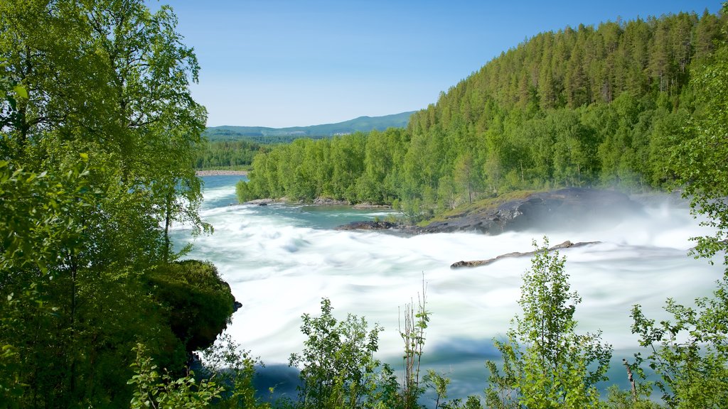 Maalselvfossens vattenfall som visar forsar