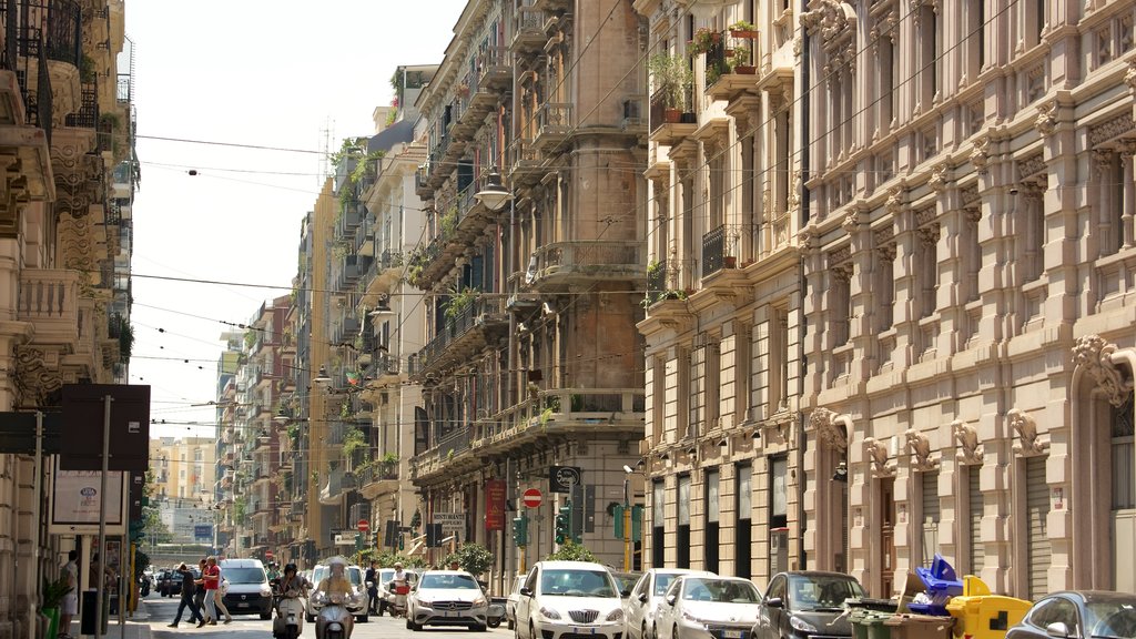 Bari showing street scenes and heritage architecture