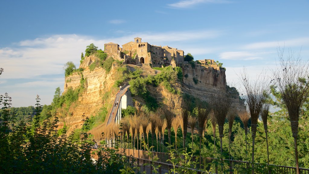 Bagnoregio ofreciendo un castillo