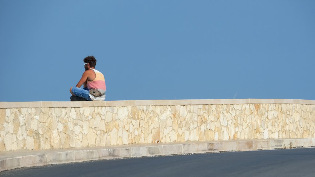 Vieste y también un hombre