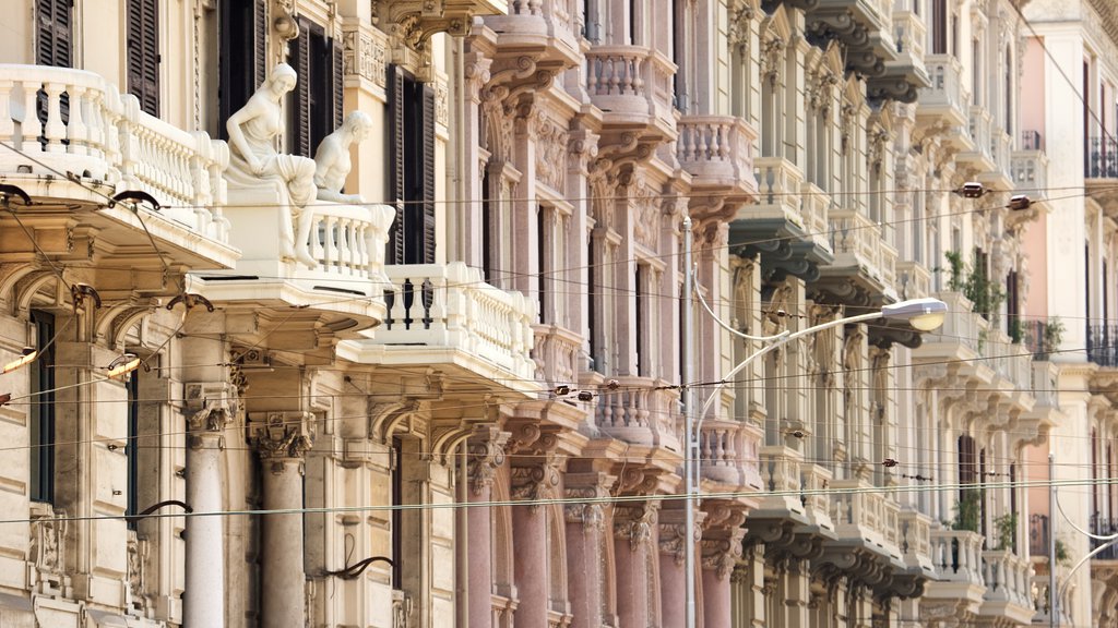 Bari mostrando arquitetura de patrimônio