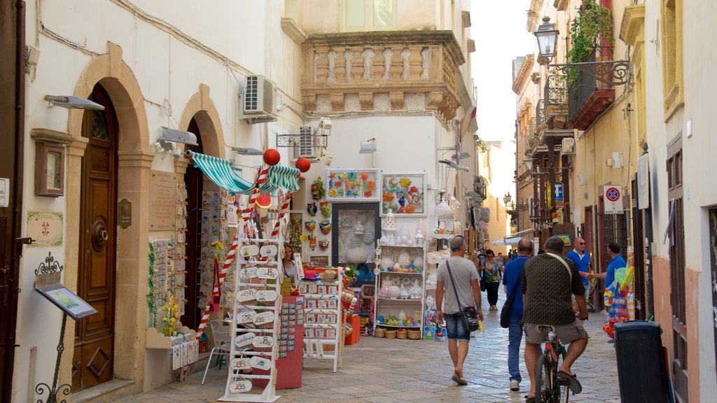 Lecce which includes markets