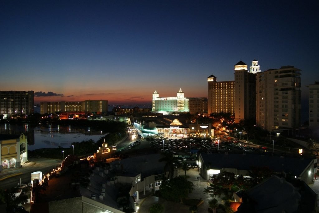 Cancun bei Nacht