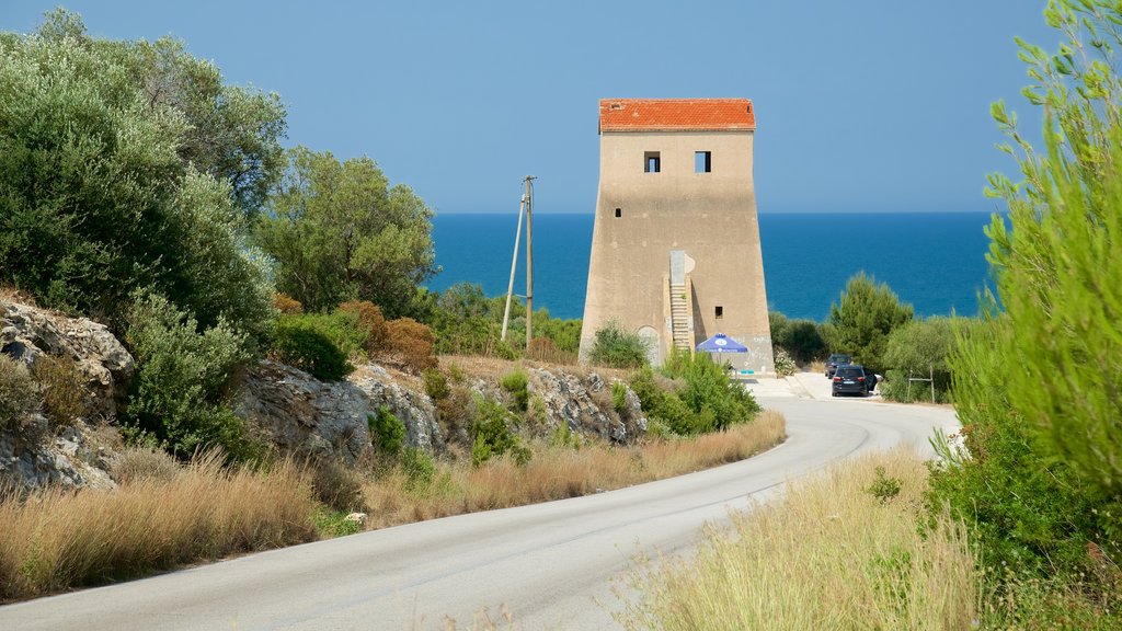 Gargano Peninsula featuring heritage architecture