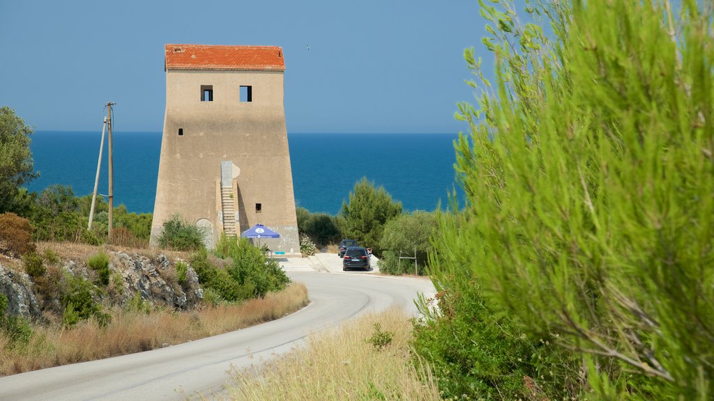 Península Gargano mostrando arquitectura patrimonial