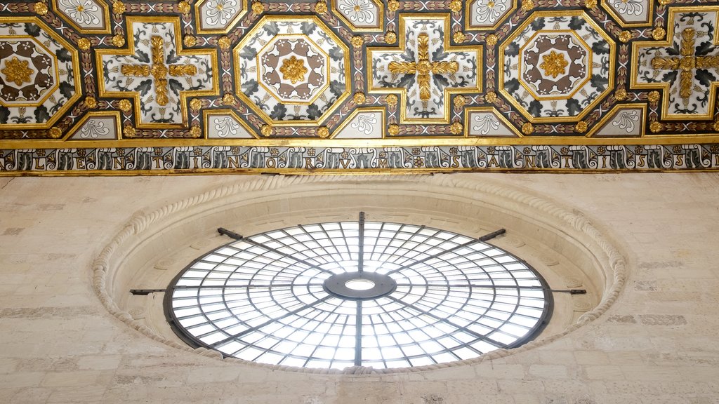 Otranto Cathedral showing interior views, religious elements and heritage architecture