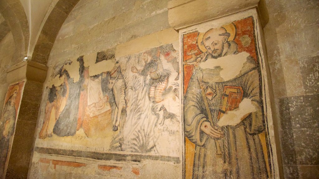 La Cattedrale di Otranto bevat interieur, kunst en een kerk of kathedraal