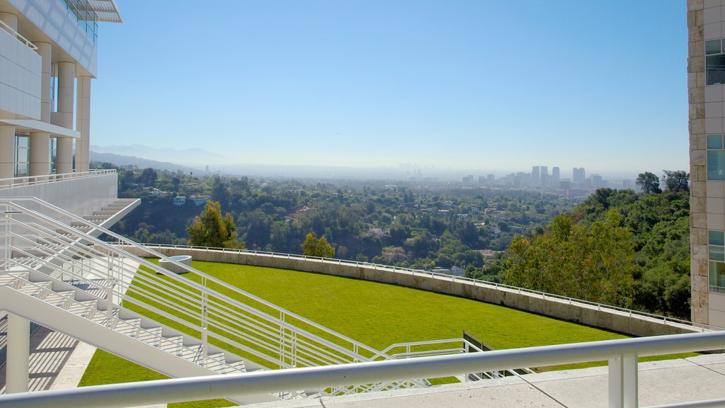 Los Angeles showing landscape views