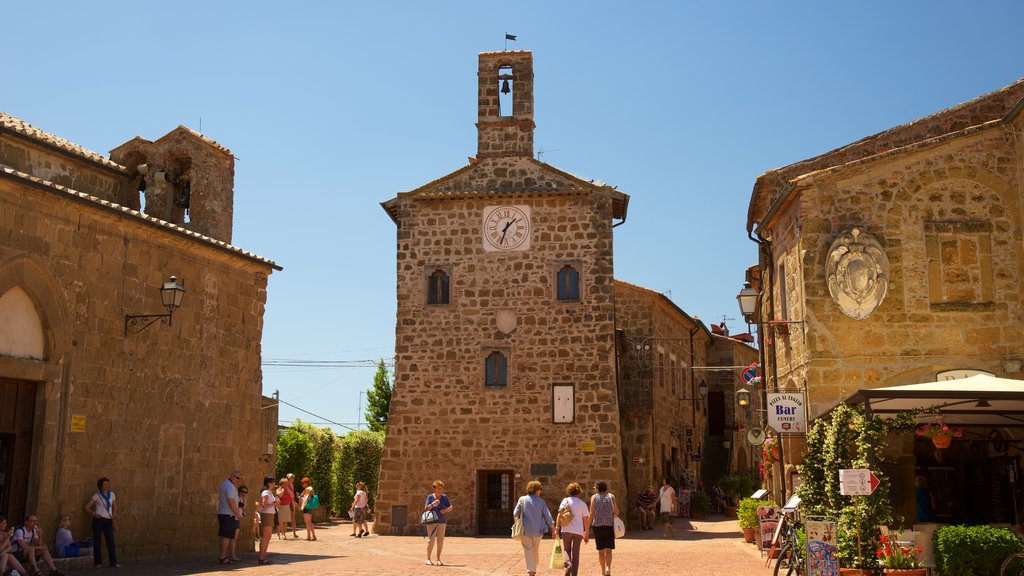 Sovana que incluye patrimonio de arquitectura