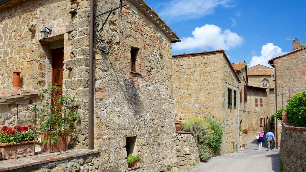 Monticchiello ofreciendo patrimonio de arquitectura