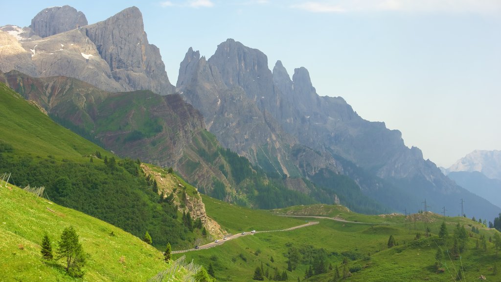 Passo Rolle featuring tranquil scenes and mountains