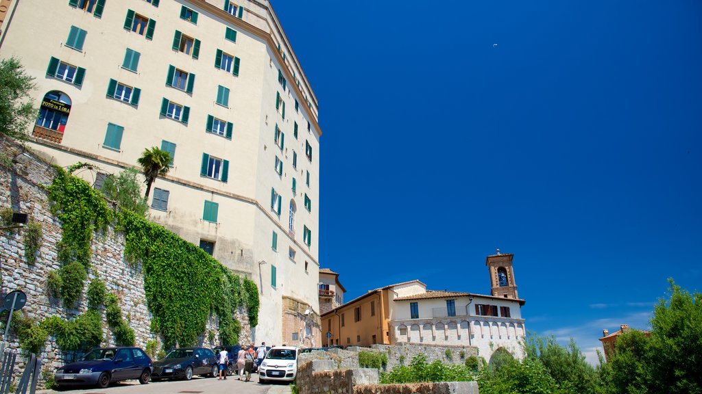 Rocca Paolina, Perugia, Italia que incluye arquitectura patrimonial