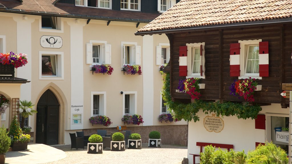 Soprabolzano caracterizando cenas de rua e arquitetura de patrimônio