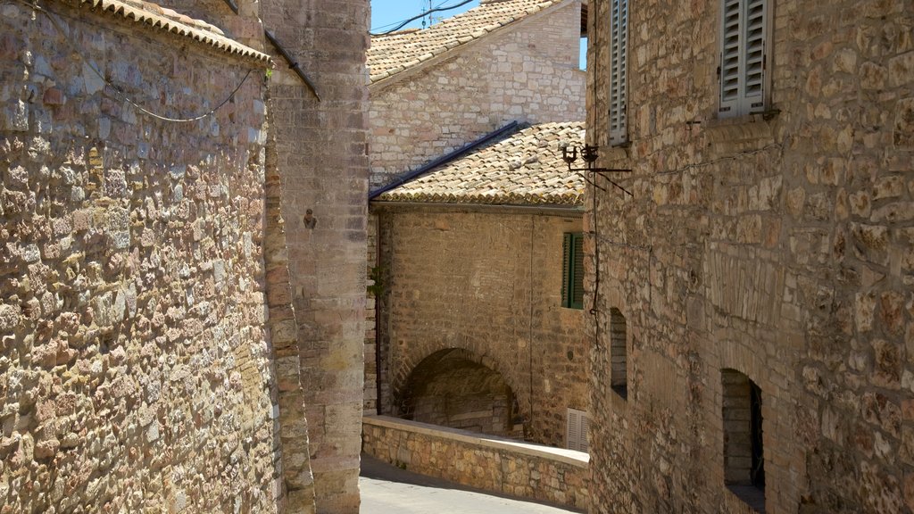 Assisi featuring heritage architecture