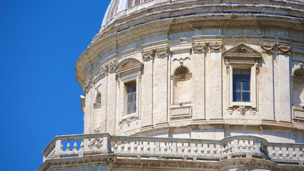 Santa Maria della Consolazione, Todi, Italia ofreciendo arquitectura patrimonial