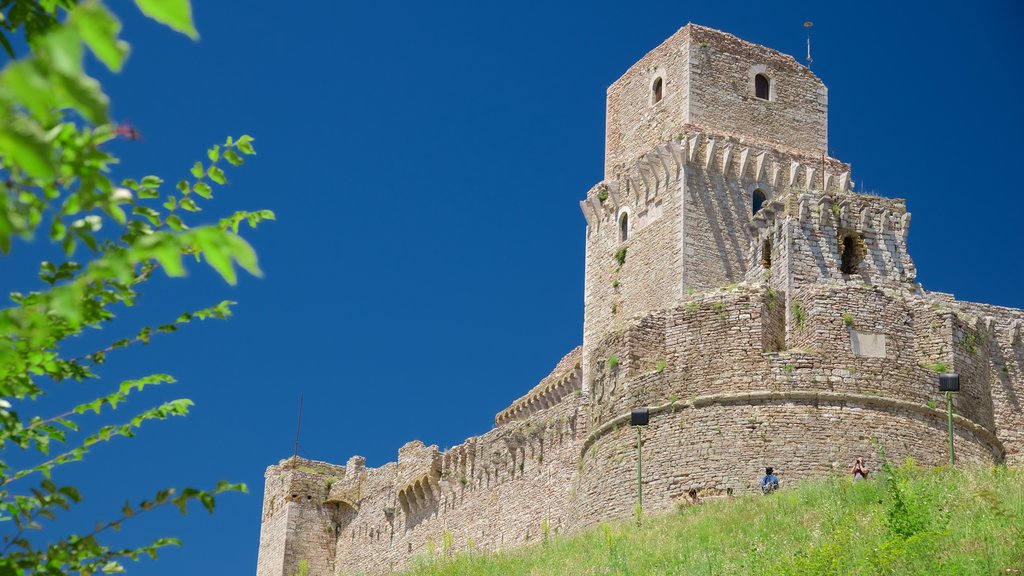 Rocca Maggiore showing a castle