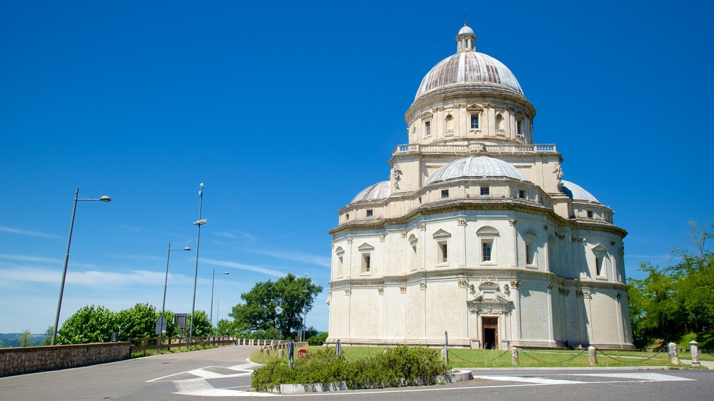 Santa Maria della Consolazione, Todi, Italia que incluye arquitectura patrimonial y una iglesia o catedral