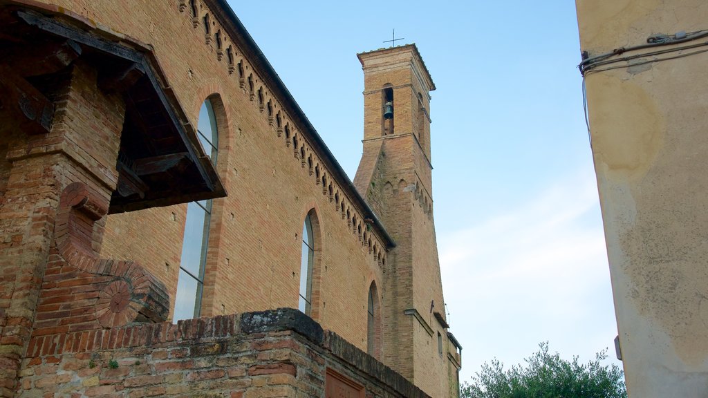 San Gimignano showing a church or cathedral and heritage architecture