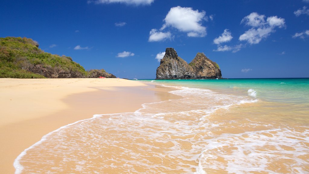 Cacimba do Padre Beach showing general coastal views, a sandy beach and island images