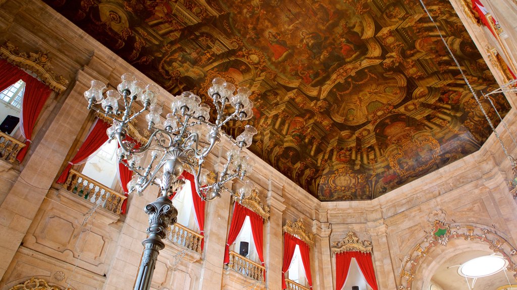 Nossa Senhora da Conceicao da Praia Basilica showing a church or cathedral, religious elements and interior views