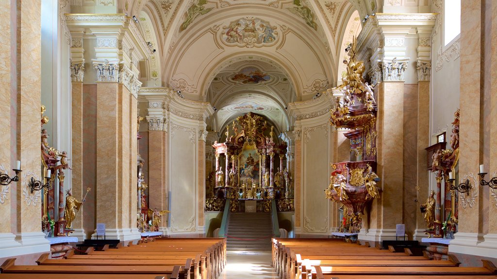 Tihany Abbey showing interior views, a church or cathedral and religious elements