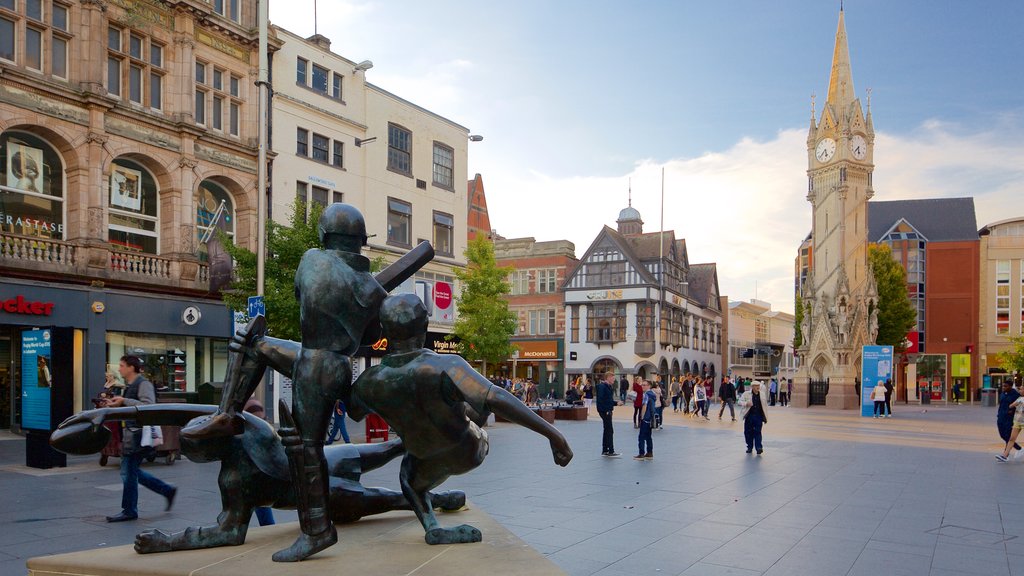 Leicester featuring a square or plaza, a city and a statue or sculpture