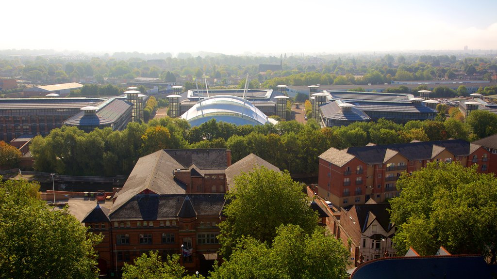 Nottingham showing a city