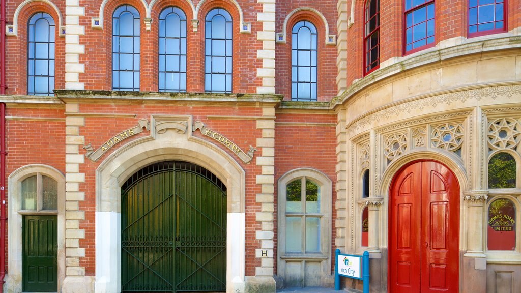 Lace Market which includes heritage elements