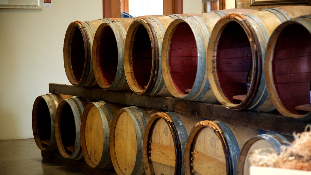 Xanadu Winery showing interior views