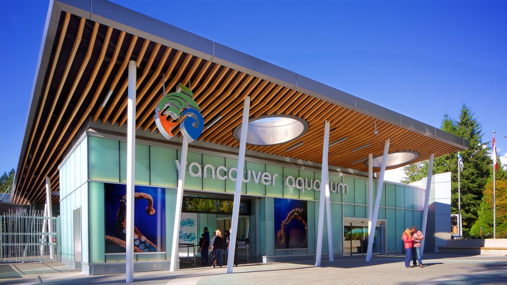 Vancouver Aquarium showing marine life and signage