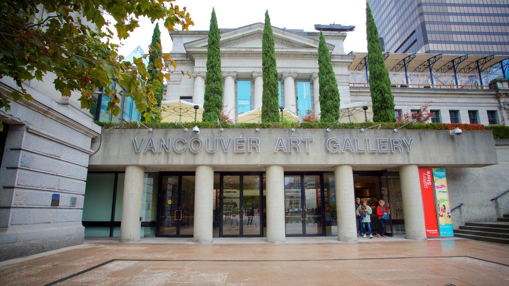 Vancouver Art Gallery que inclui sinalização e arquitetura de patrimônio