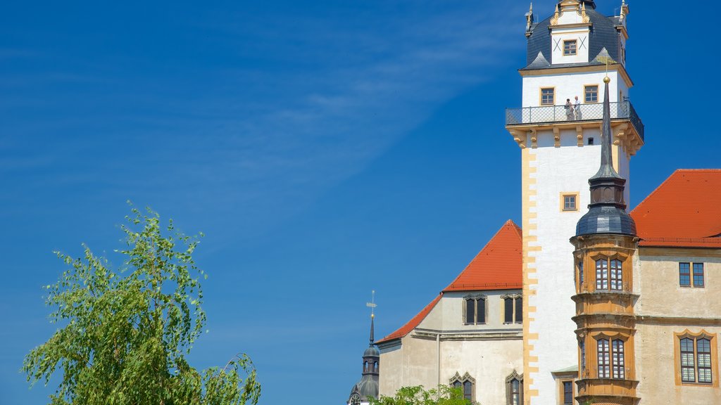 Torgau que incluye una iglesia o catedral