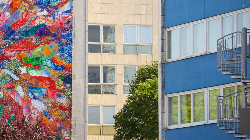 Schöneberg inclusief kunst in de open lucht en een stad