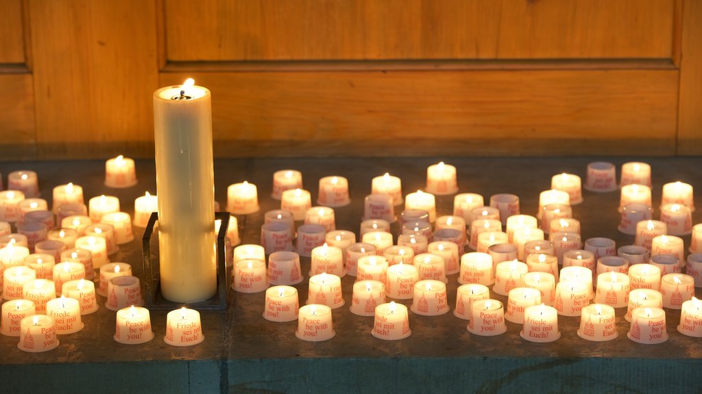 Igreja de Nossa Senhora caracterizando aspectos religiosos