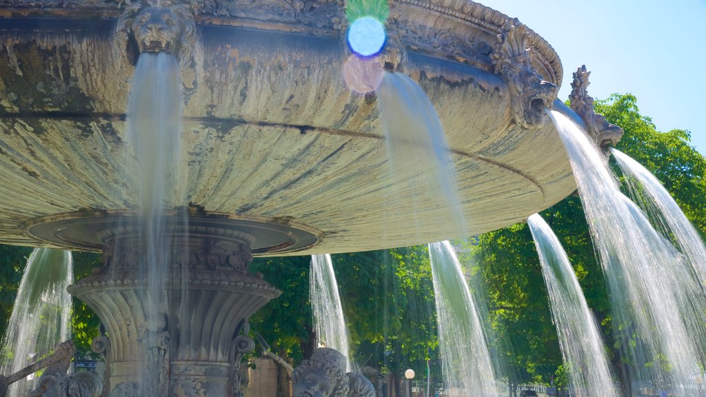 Schloßplatz inclusief een fontein