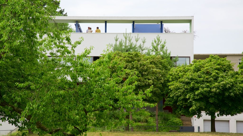 Weissenhof Museum featuring street scenes