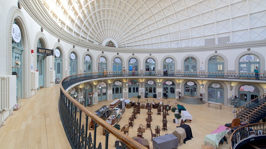 Corn Exchange mettant en vedette scènes intérieures et architecture patrimoniale