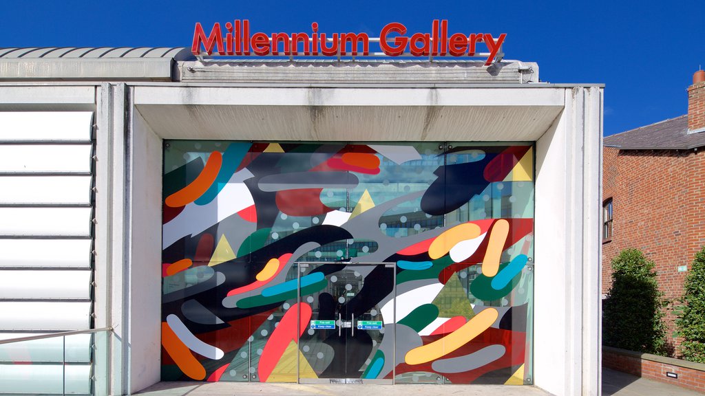 Millennium Gallery og byder på skiltning