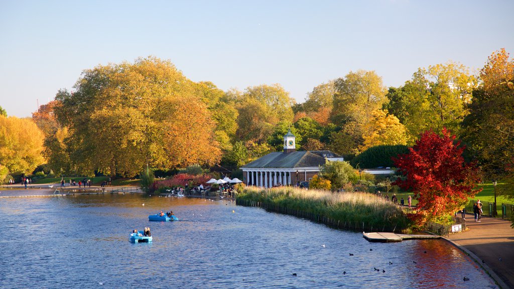 Hyde Park mostrando um rio ou córrego, um jardim e esportes aquáticos