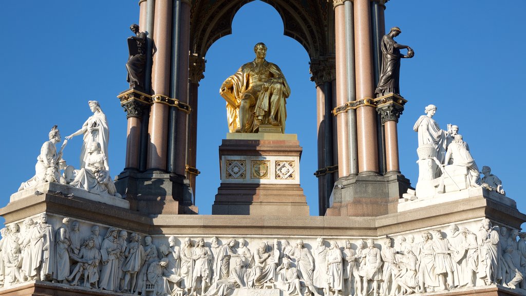 Albert Memorial menampilkan patung