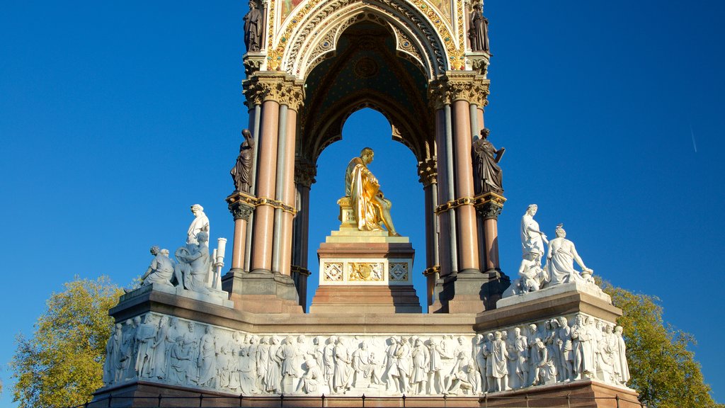 Albert Memorial bevat een standbeeld of beeldhouwwerk