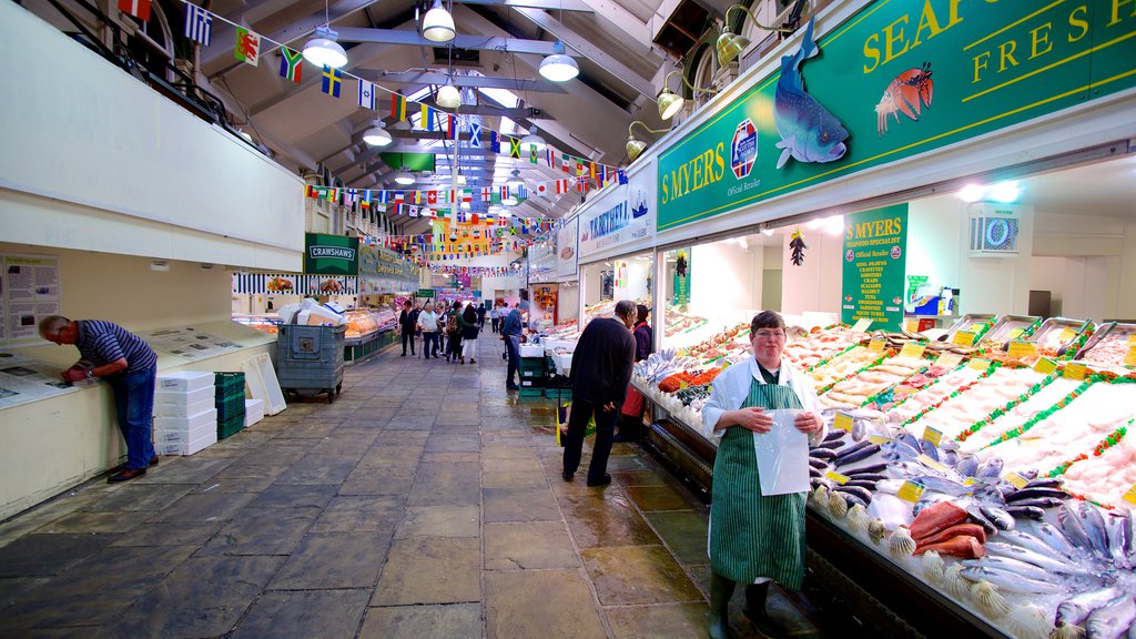 Leeds ofreciendo vista interna, mercados y shopping